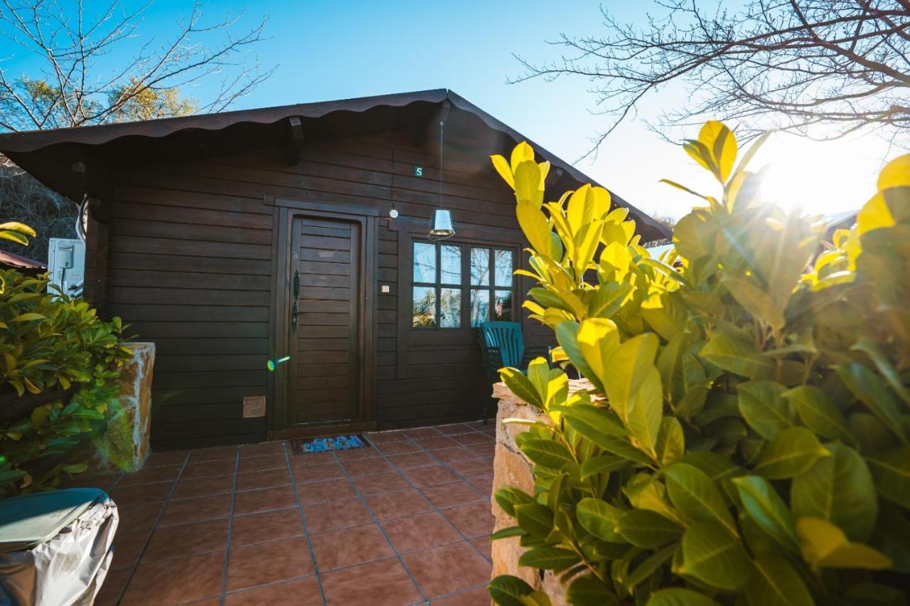 Fuente Del Lobo Glamping & Bungalows - Adults Only Pinos Genil Dış mekan fotoğraf