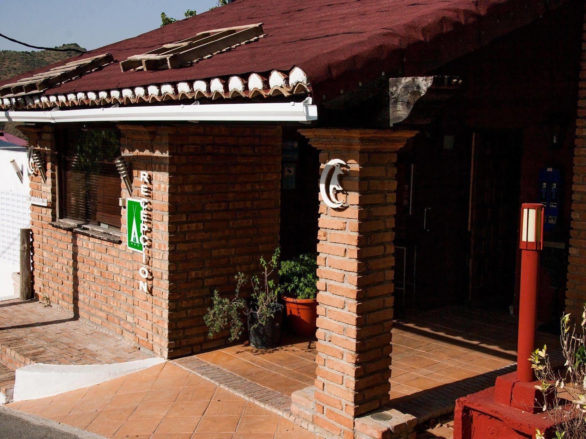 Fuente Del Lobo Glamping & Bungalows - Adults Only Pinos Genil Dış mekan fotoğraf